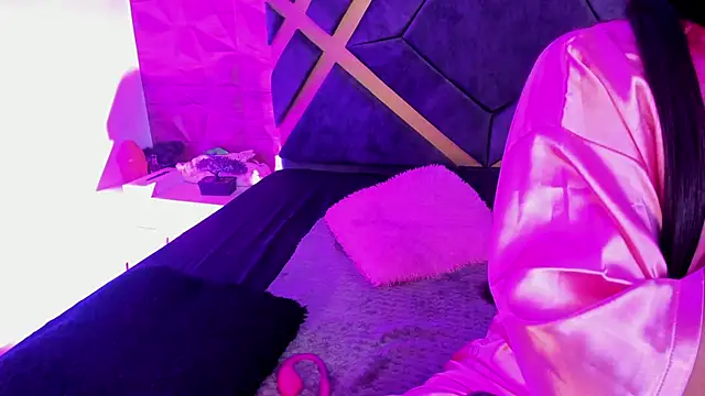 Snapshot of sydney_miller_ chatting on 02-17-26, 11:57 sydney miller online show from 02-17-26, 11:57