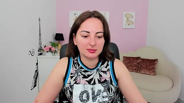 NoraSimons online show from 05-24-26, 04:34