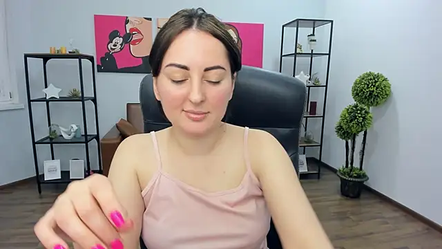 Snapshot of NoraSimons chatting on 02-12-26, 04:07 NoraSimons online show from 02-12-26, 04:07