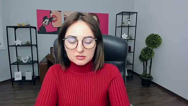 Snapshot of NoraSimons chatting on 02-13-26, 08:47 NoraSimons online show from 02-13-26, 08:47