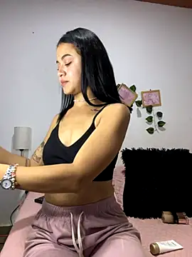 Evelinmiller97 online show from 11-07-25, 01:54