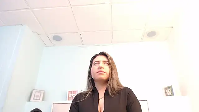 SusanWilliams  online show from 02-07-26, 11:07