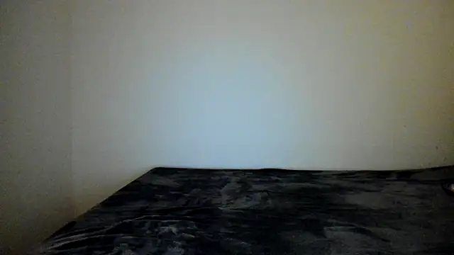 Snapshot of Blueskynicci chatting on 11-03-25, 05:38 Blueskynicci online show from 11-03-25, 05:38