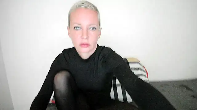 Blueskynicci online show from 11-09-25, 12:20