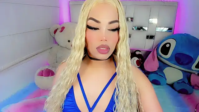 Alannys xHotx online show from 05-10-26, 01:31