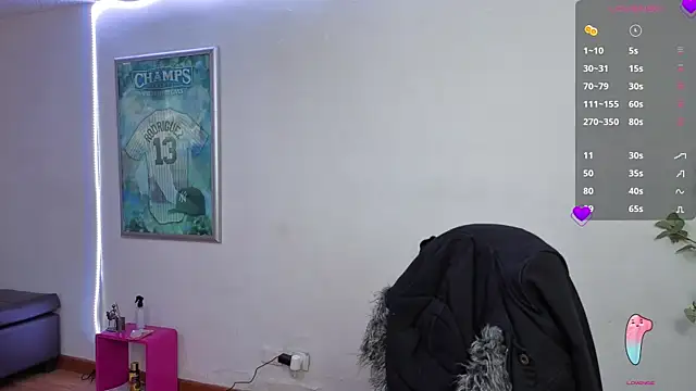 chloehanna online show from 06-15-26, 01:44