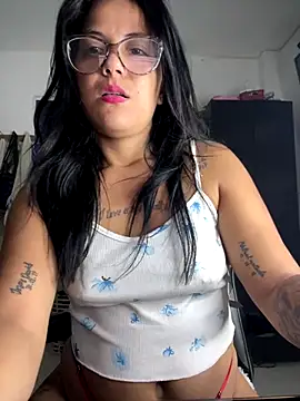 tattyHot95 online show from 12-22-25, 12:33