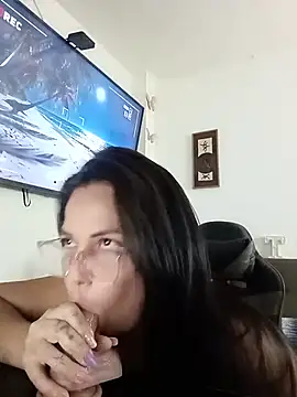 tattyHot95 online show from 06-09-26, 06:53