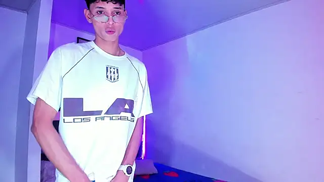 boyswantingplay online show from 02-06-26, 07:37