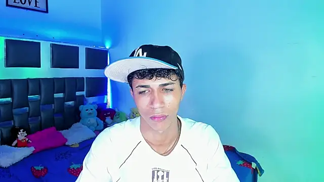 boyswantingplay online show from 02-07-26, 12:07