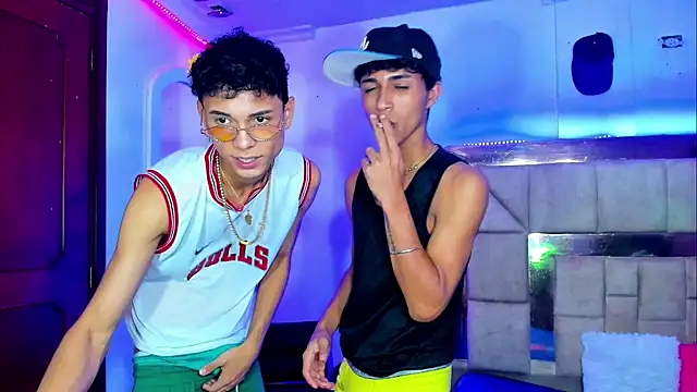 boyswantingplay online show from 02-15-26, 07:42