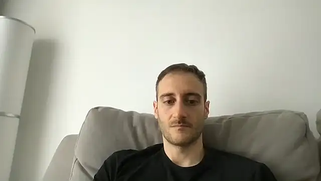Snapshot of LukaShyGuy chatting on 04-19-26, 12:17 LukaShyGuy online show from 04-19-26, 12:17