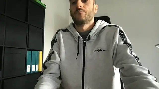 LukaShyGuy online show from 12-04-25, 11:42