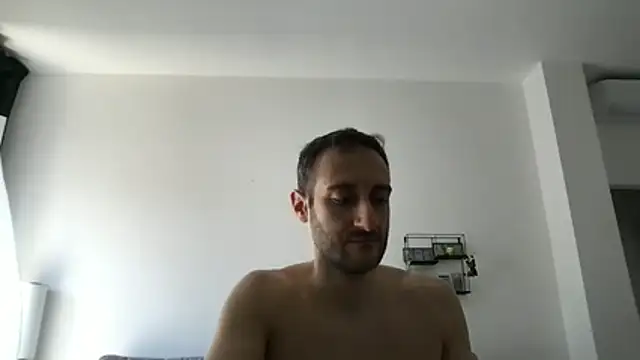 Snapshot of LukaShyGuy chatting on 05-27-26, 08:43 LukaShyGuy online show from 05-27-26, 08:43