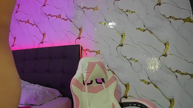 Scarlet DLuce online show from 03-30-26, 09:00