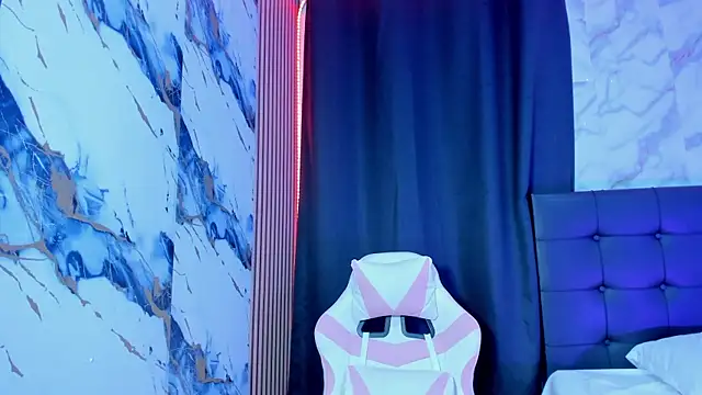 Scarlet DLuce online show from 01-08-26, 09:04