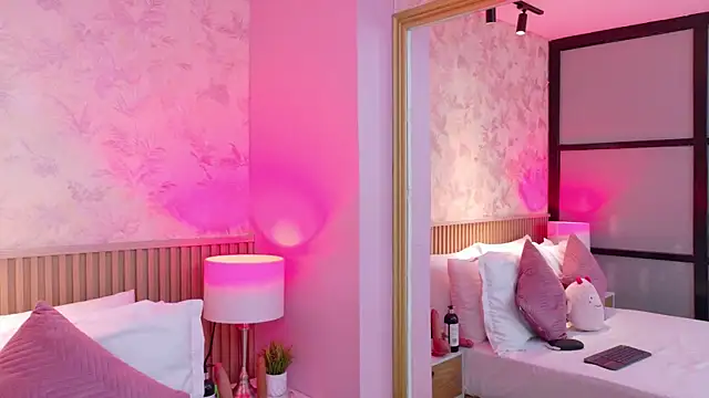 AdelineJhones online show from 12-20-25, 02:53