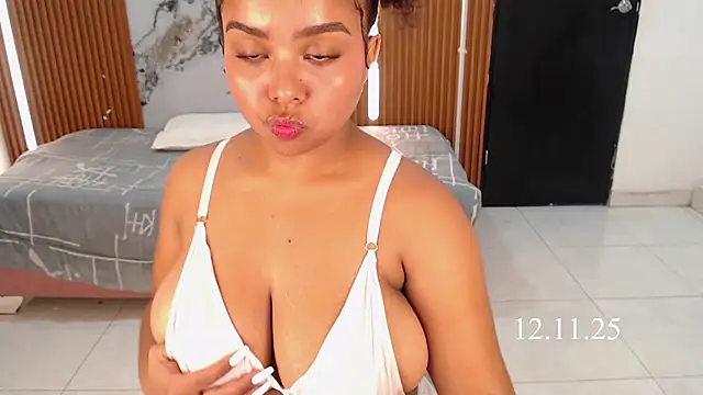 rosselyn  online show from 11-12-25, 07:51