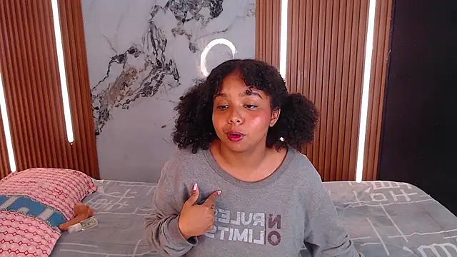 rosselyn  online show from 01-14-26, 12:36