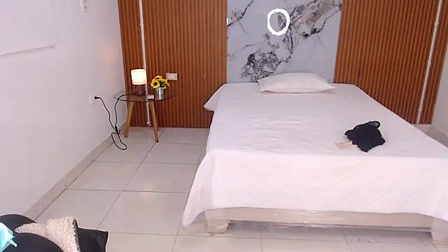 rosselyn  online show from 02-24-26, 11:55