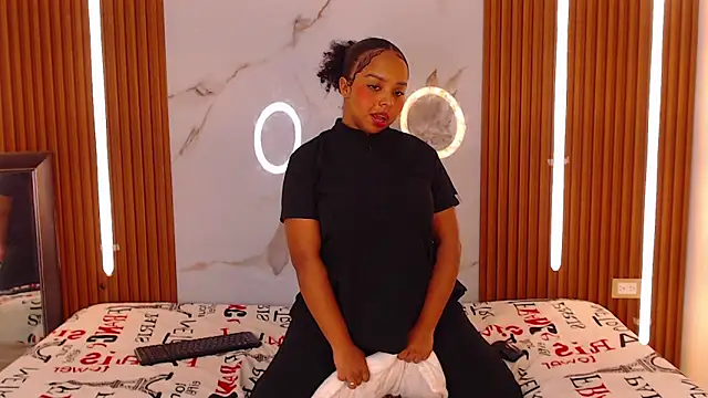 rosselyn  online show from 01-15-26, 07:39