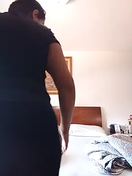 LeilaTaylor online show from 02-26-26, 02:17