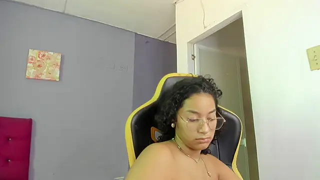 emily stars1 online show from 04-21-26, 03:18