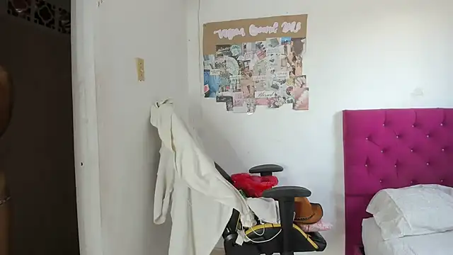 emily stars1 online show from 03-11-26, 09:09