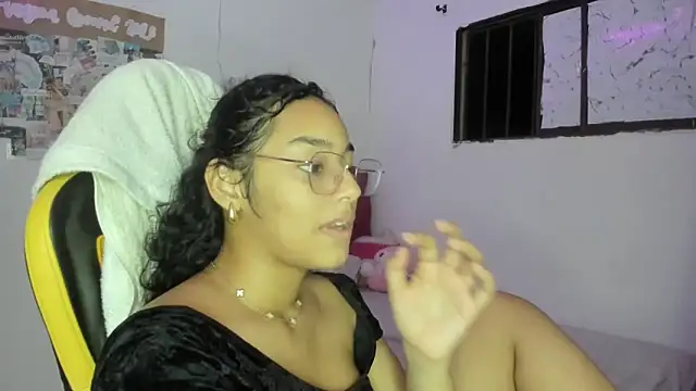 emily stars1 online show from 04-07-26, 01:29