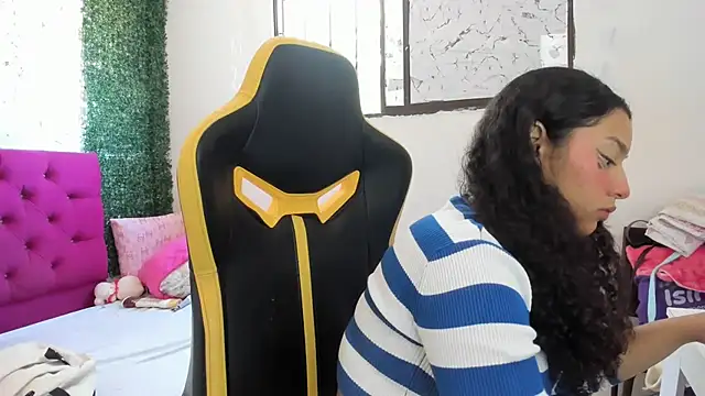 emily stars1 online show from 01-19-26, 04:11