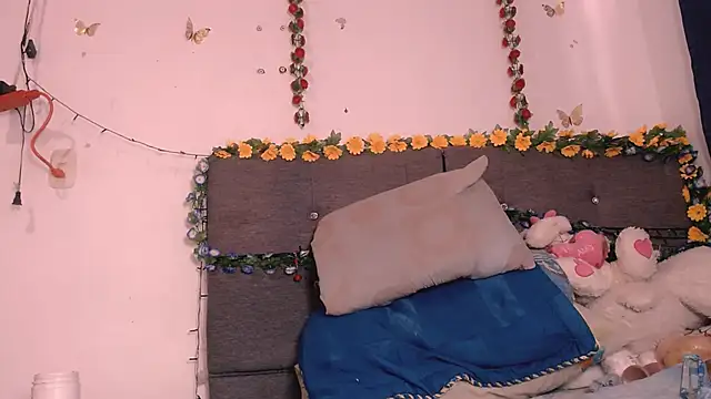 Soraya hott online show from 04-08-26, 12:06