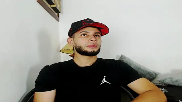 Maxcole 07 online show from 10-31-25, 02:57