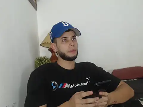 Maxcole 07 online show from 11-23-25, 07:24