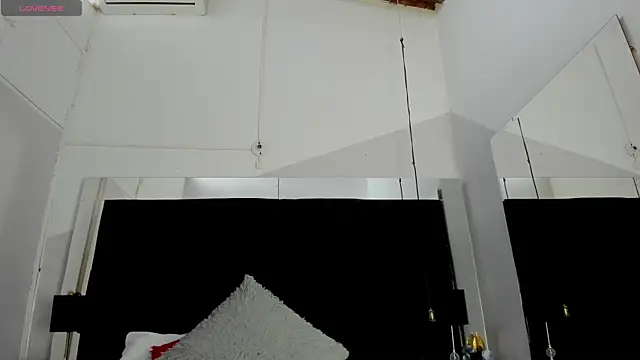 EmmadaSilva online show from 05-22-26, 07:01