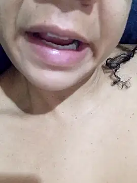 Snapshot of Bruninhadeusa chatting on 01-15-26, 12:52 Bruninhadeusa online show from 01-15-26, 12:52