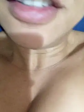 Snapshot of Bruninhadeusa chatting on 01-12-26, 10:33 Bruninhadeusa online show from 01-12-26, 10:33