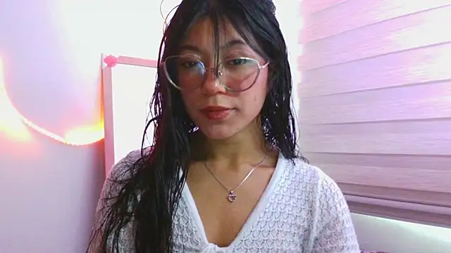 LissyM online show from 04-21-26, 08:48