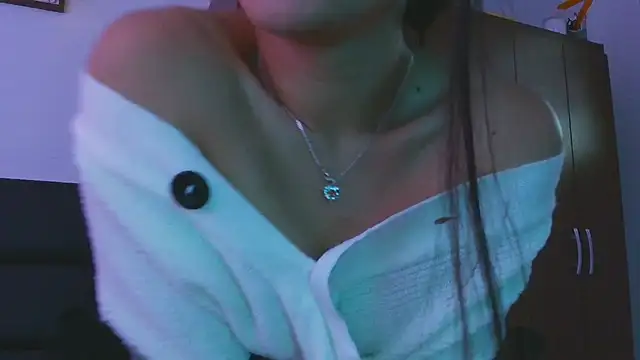 LissyM online show from 11-28-25, 09:37