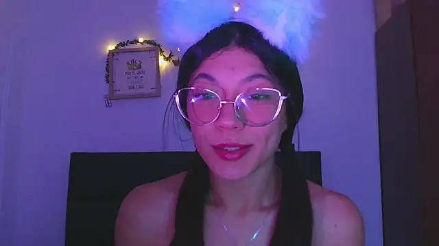 LissyM online show from 11-26-25, 03:06