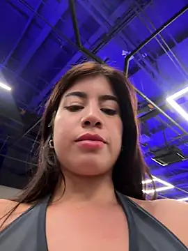 LisaMartinez34 online show from 04-17-26, 10:12