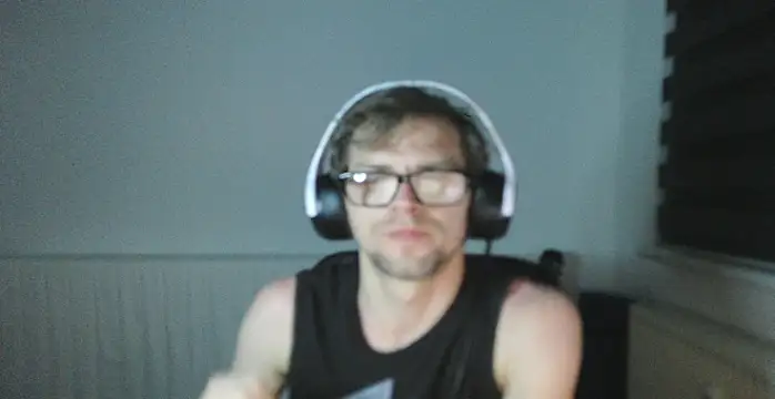 StephPra94 online show from 05-27-26, 12:20