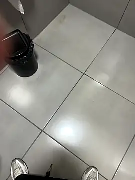 Snapshot of Cannavaro5 chatting on 10-23-25, 09:02 Cannavaro5 online show from 10-23-25, 09:02