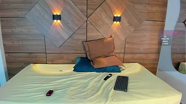 RosseDeAmore online show from 11-28-25, 08:20