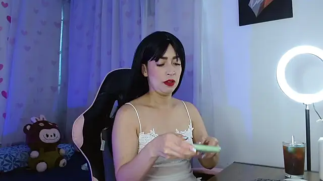 Snapshot of antonella_ed chatting on 05-05-26, 07:39 antonella ed online show from 05-05-26, 07:39