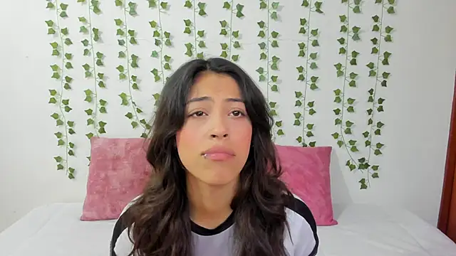 emily jonessxx online show from 02-13-26, 06:19