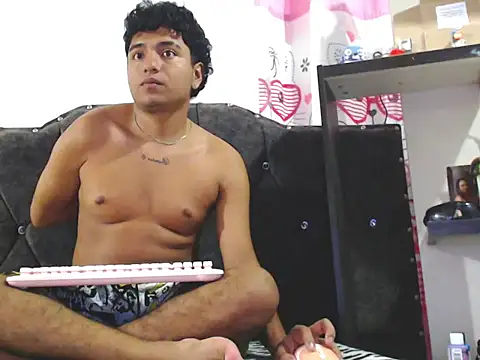 LiamANDJordan online show from 05-10-26, 02:15