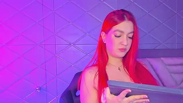 Snapshot of Ariianna_Cooper chatting on 12-22-25, 08:58 Ariianna Cooper online show from 12-22-25, 08:58