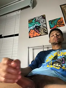 Snapshot of BigPrettyDick777 chatting on 04-07-26, 06:48 BigPrettyDick777 online show from 04-07-26, 06:48