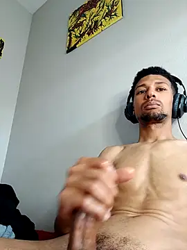 Snapshot of BigPrettyDick777 chatting on 03-16-26, 07:16 BigPrettyDick777 online show from 03-16-26, 07:16