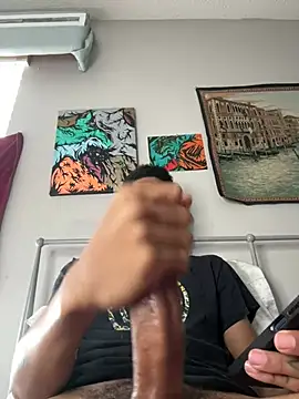 Snapshot of BigPrettyDick777 chatting on 04-16-26, 01:12 BigPrettyDick777 online show from 04-16-26, 01:12